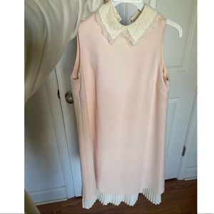 Pink dress with lace collar